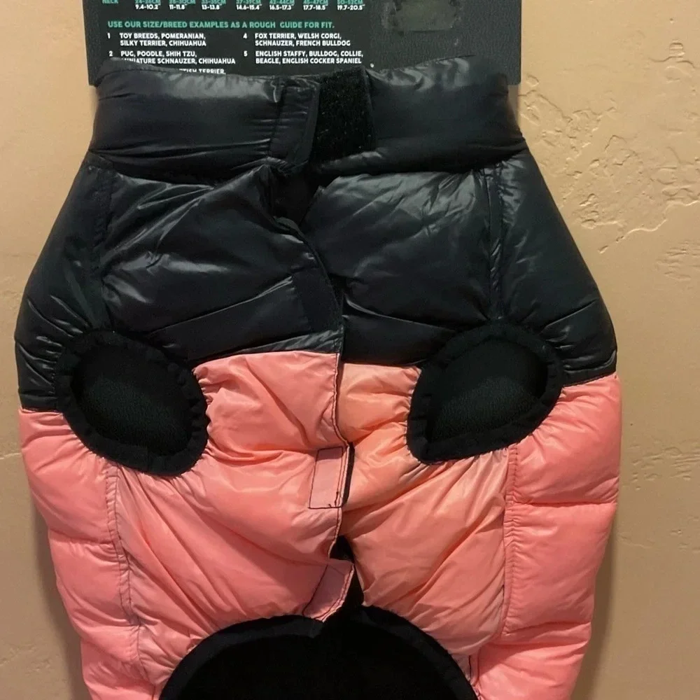 Fuzzyard Pet Apparel puffer jacket size 5. Front closure. Best for fall/winter.
